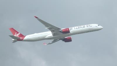 Photo of aircraft G-VLIB operated by Virgin Atlantic Airways