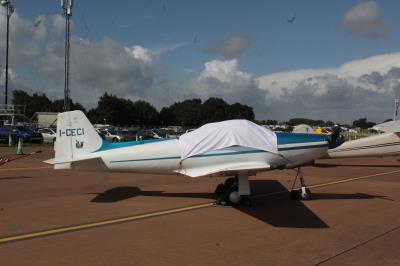 Photo of aircraft I-CECI operated by Aero Club Milano