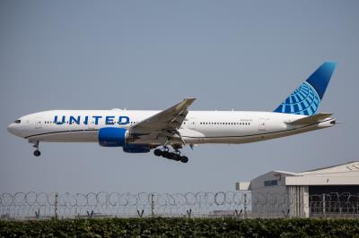 Photo of aircraft N787UA operated by United Airlines