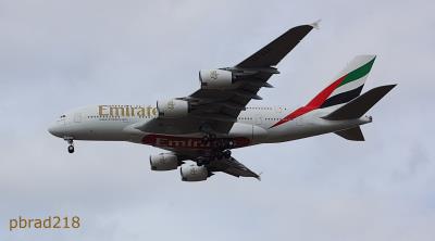Photo of aircraft A6-EEK operated by Emirates
