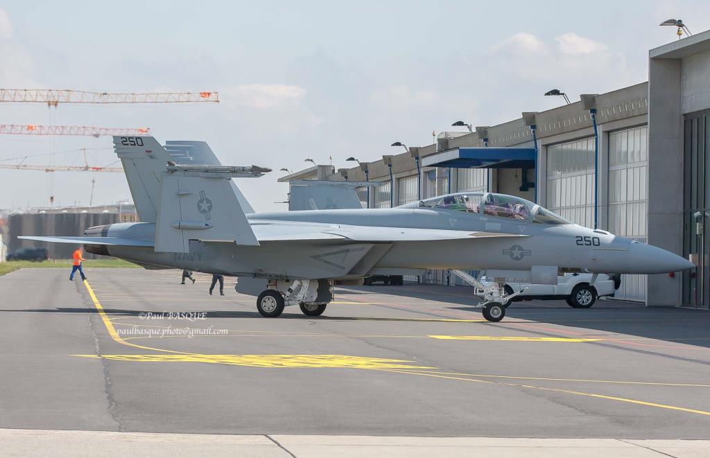 Photo of aircraft 169654 operated by United States Navy