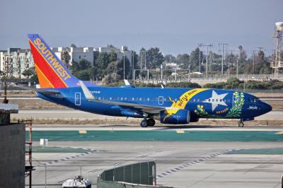 Photo of aircraft N727SW operated by Southwest Airlines