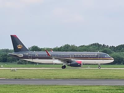 Photo of aircraft JY-AZD operated by Royal Jordanian