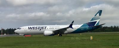 Photo of aircraft C-GRAG operated by WestJet