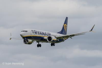 Photo of aircraft EI-HEN operated by Ryanair