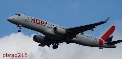 Image of aircraft registration F-HBLF - A ERJ-190-LR (ERJ-190-100 LR) operated by HOP!