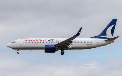 Photo of aircraft TC-JFO operated by Anadolu Jet