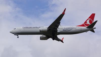 Photo of aircraft TC-LYC operated by Turkish Airlines