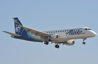 Photo of aircraft N402SY operated by Alaska Airlines