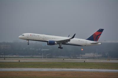 Photo of aircraft N821DX operated by Delta Air Lines
