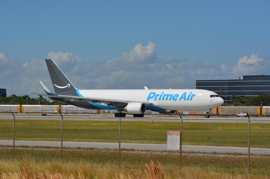 Photo of aircraft N1489A operated by Amazon Prime Air