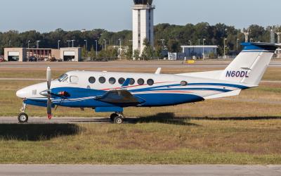 Photo of aircraft N60DL operated by Adams Leasing LLC