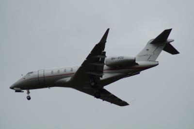 Image of aircraft registration 9H-VCD - A Challenger 350 operated by VistaJet Malta