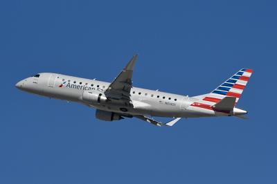 Photo of aircraft N514SY operated by American Eagle
