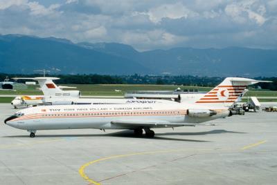 Image of aircraft registration TC-JBJ - A 727-2F2 operated by Turkish Airlines