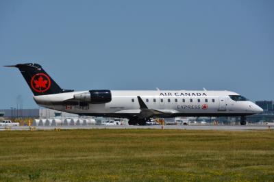 Photo of aircraft C-FEJA operated by Air Canada Express