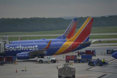 Photo of aircraft N7850B operated by Southwest Airlines