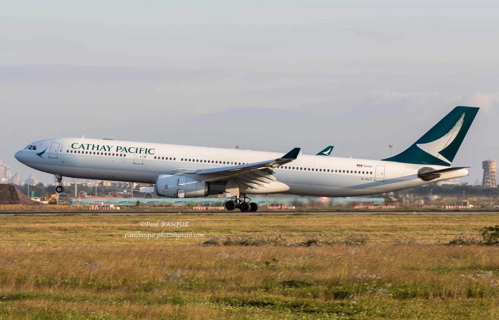 Photo of aircraft B-HLF operated by Cathay Pacific Airways