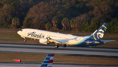 Photo of aircraft N933AK operated by Alaska Airlines