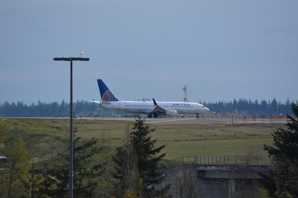 Photo of aircraft N37273 operated by United Airlines