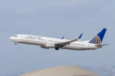 Photo of aircraft N37419 operated by United Airlines