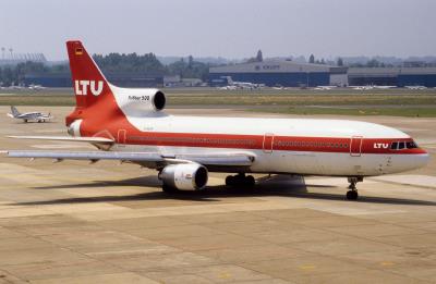 Image of aircraft registration D-AERV - A L-1011 Tristar-500 operated by LTU International Airlines