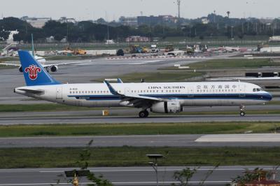 Photo of aircraft B-1626 operated by China Southern Airlines