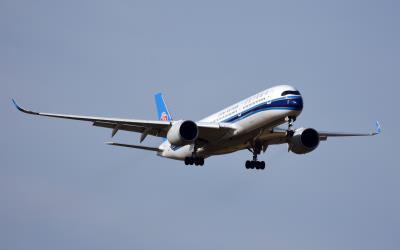 Photo of aircraft B-30AL operated by China Southern Airlines