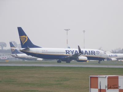 Photo of aircraft SP-RSD operated by Ryanair Sun