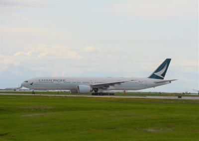 Photo of aircraft B-KQF operated by Cathay Pacific Airways