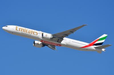 Photo of aircraft A6-ENJ operated by Emirates