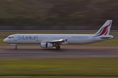 Photo of aircraft 4R-ABR operated by SriLankan Airlines