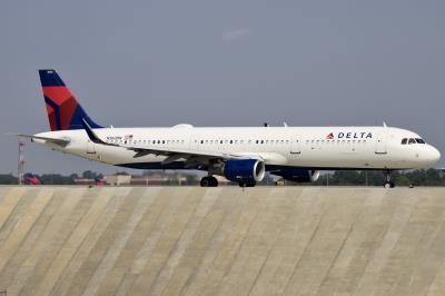 Photo of aircraft N360DN operated by Delta Air Lines