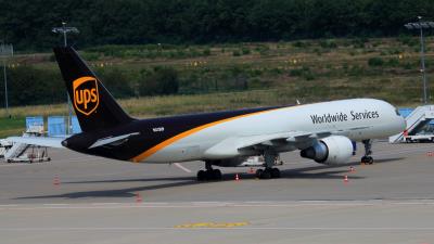 Photo of aircraft N428UP operated by United Parcel Service (UPS)