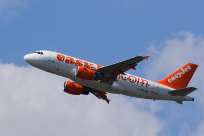 Photo of aircraft G-EZMK operated by easyJet