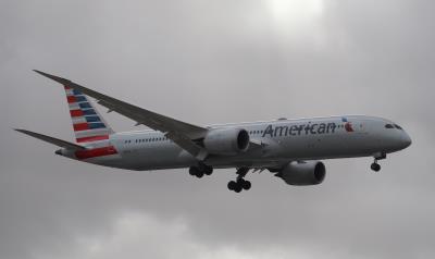 Photo of aircraft N820AL operated by American Airlines