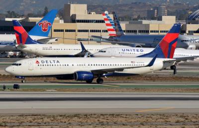 Photo of aircraft N383DN operated by Delta Air Lines