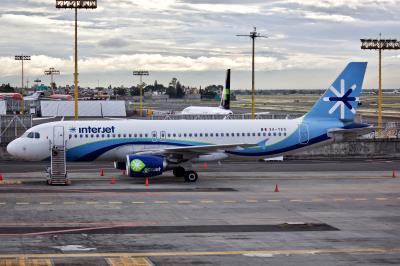 Image of aircraft registration XA-YES - A A320-214 operated by Interjet
