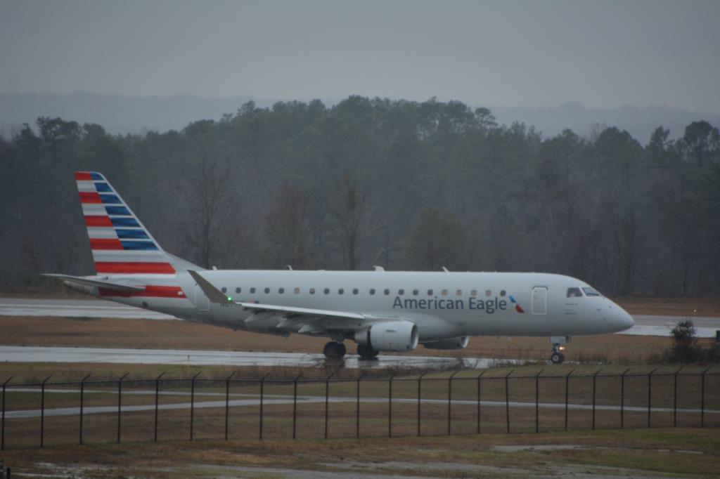 Photo of aircraft N271NN operated by American Eagle