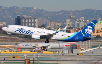 Photo of aircraft N581AS operated by Alaska Airlines