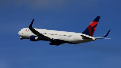 Photo of aircraft N186DN operated by Delta Air Lines
