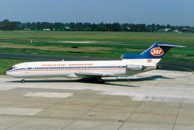 Photo of aircraft YU-AKJ operated by JAT Yugoslav Airlines