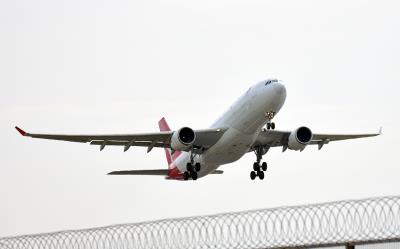 Photo of aircraft VH-EBR operated by Qantas