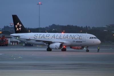 Image of aircraft registration SX-DVQ - A A320-232 operated by Aegean Airlines