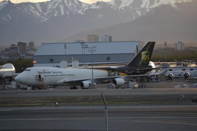 Photo of aircraft N582UP operated by United Parcel Service (UPS)