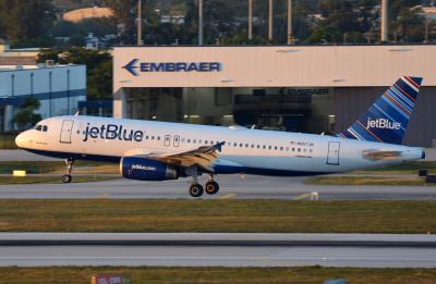 Photo of aircraft N657JB operated by JetBlue Airways