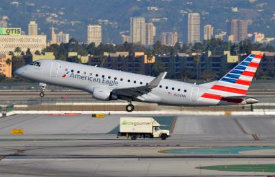 Photo of aircraft N206NN operated by American Eagle
