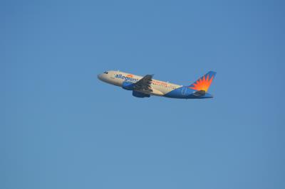 Image of aircraft registration N303NV - A A319-111 operated by Allegiant Air