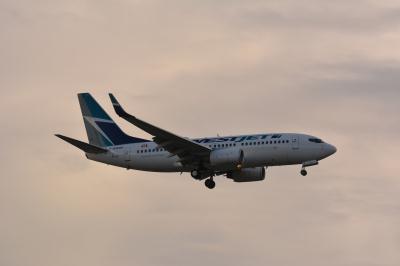 Photo of aircraft C-GWBN operated by WestJet