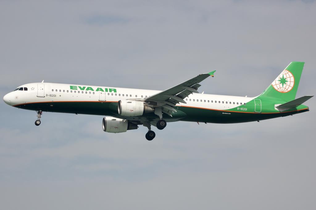 Photo of aircraft B-16201 operated by EVA Air